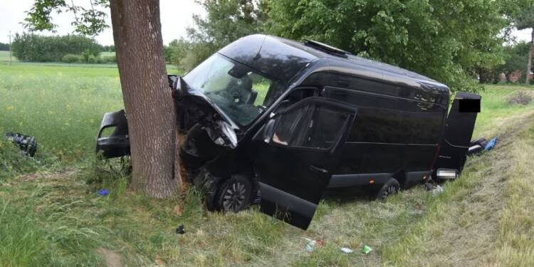 Śmiertelny wypadek i pijani kierowcy. Policja podsumowała weekend 1 EAttachments955156054f8f392e1a2e703f702293e9eae3606 xl