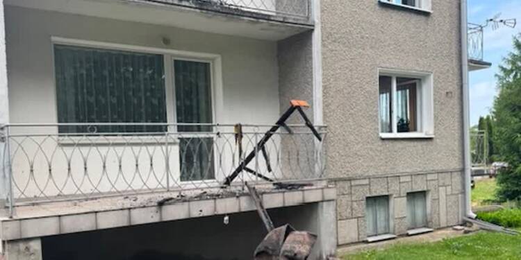 Tragiczny pożar w Stróży. Nie żyje 81-letnia właścicielka domu 1 EAttachments95526109e4b67a1115dddd1864b4cd069f49d1e xl