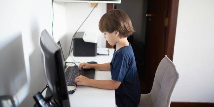 Rząd wzmacnia ochronę dzieci online. Będą zmiany w szkołach i internecie 1 EAttachments9554263700287856a7f7438828a47f9e9c9600e xl
