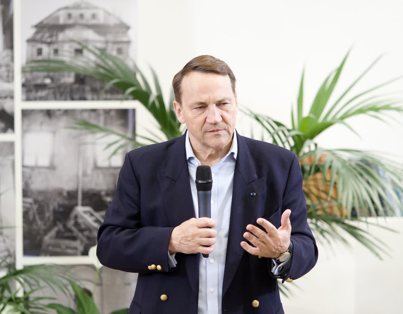Wicepremier Radosław Sikorski z wizytą w Tarnogrodzie