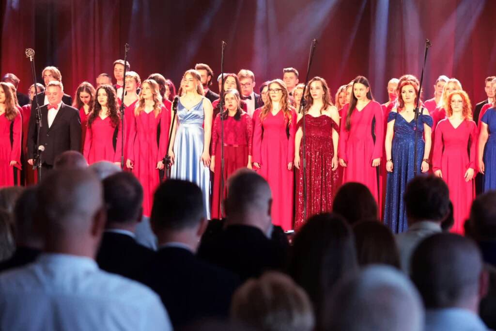 Emocjonalnie i spektakularnie. Verdi i 190 osób na scenie 1 EAttachments957003539d86d7b29728081e927641613d8c41c xl