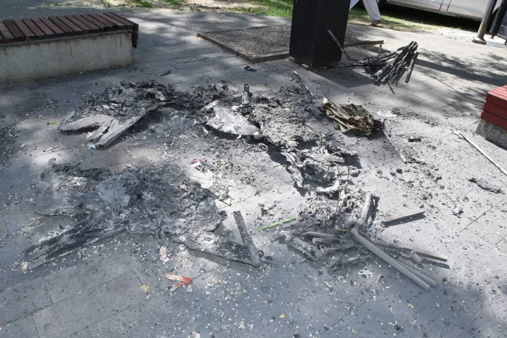 Podpalił meble ogrodowe i ogródek lodziarni. 51-latek zatrzymany 3 EAttachments95787860d300a96bd4ceb57906d3214e7c64d54 xl