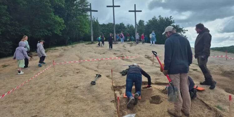 Archeologiczne tajemnice na kazimierskiej Górze Trzech Krzyży 1 EAttachments9581805e5676d94faaa173fe0a195d358d54c12 1 xl