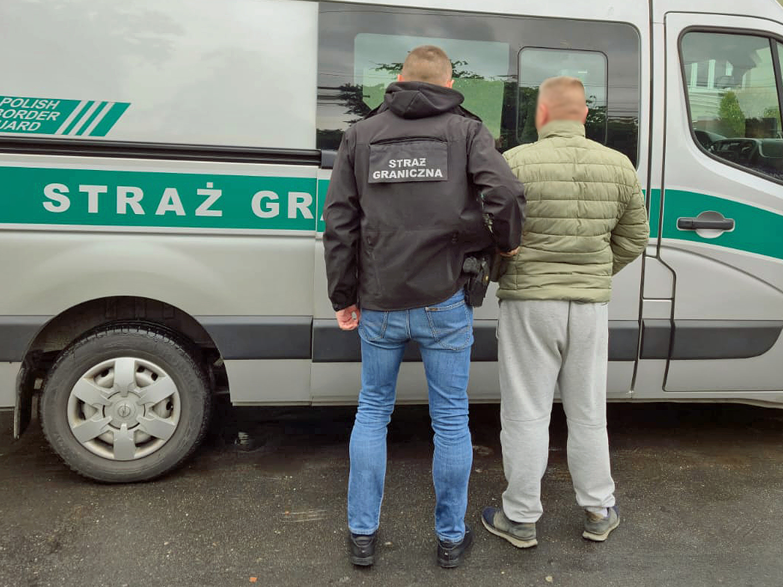 Przemycili setki milionów paczek papierosów. Rozbito grupę przemytniczą