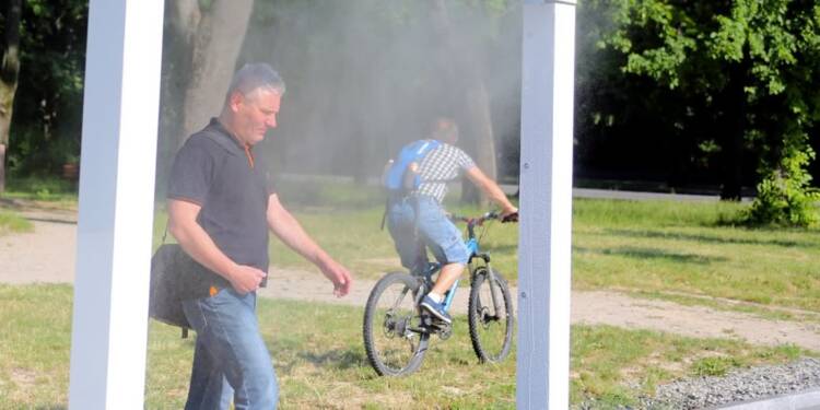 Sposób na upał w Lublinie. Pierwsza kurtyna wodna już działa 1 EAttachments9588240c62ea3ccdde007c2cfbcd93e1bce27c4 xl