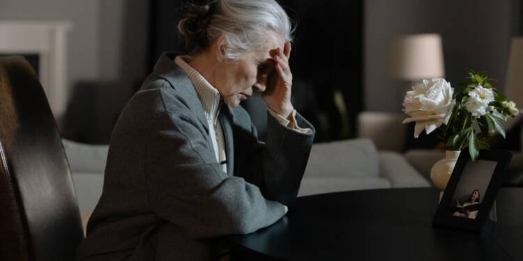 Oszuści wyłudzili ćwierć miliona złotych. Seniorka myślała, że inwestuje 1 EAttachments9595564b38c597f749bcac07ad300260565b1b9 xl