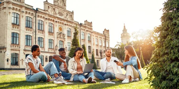 Ranking najlepszych studiów – które kierunki zapewniają najwięcej możliwości? 1 EAttachments9596084117cc95f36f3d8794b26cdc94baa6001 xl