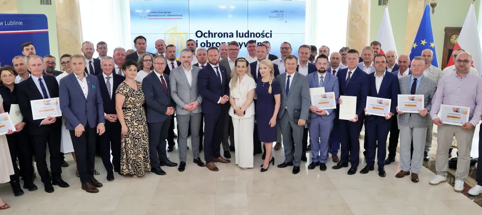 Obrona cywilna z rządowym dofinansowaniem. Podpisano kolejne umowy 3 735483021_2067969523792319_8595205178503206052_n.jpg