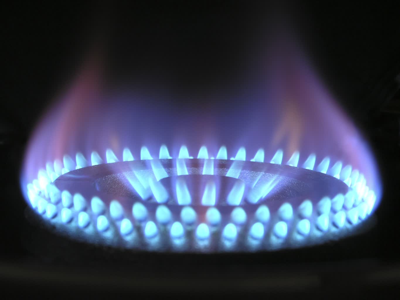 Czad - zagrożenie nie tylko zimowe 2 magnascan-flame-580342.jpg