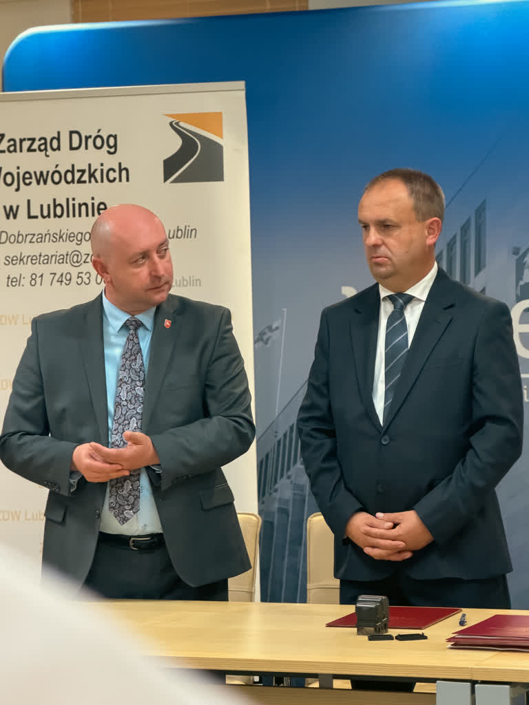 ZDW w Lublinie - podpisanie DW 698, 816, 853 (1).jpeg