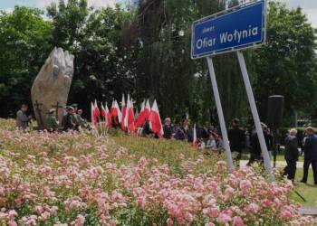 14.07.2026 Czy na pewno? - "1943 może się powtórzyć". Ukraińcy sprzedają toporki na pamiątkę rzezi wołyńskiej? 2 EAttachments643425803ba1a1d2a607991db1e5c57335cfb9a