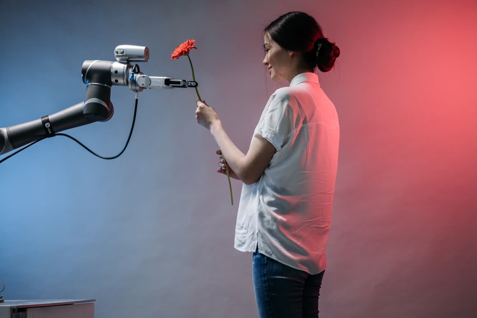 01.07.2026 Cyfrowy świat – czy można odczuwać empatię wobec robotów?