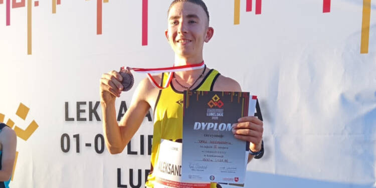 Lekkoatletyczne MP U18. Brązowy medal dla zawodnika z Hrubieszowa 1 EAttachments96163336d8040b0b433929a66fa98c36b4e871a xl