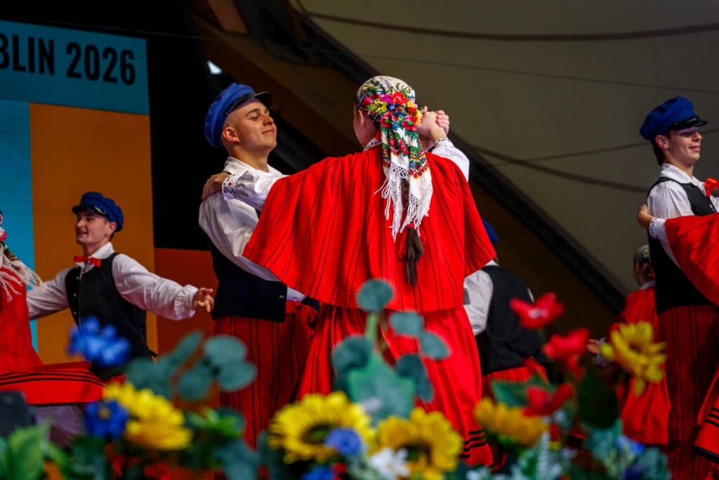 40. Międzynarodowe Spotkania Folklorystyczne - koncert galowy 1 EAttachments962670188f6707b03f7b6976e28f202876a6f0a xl