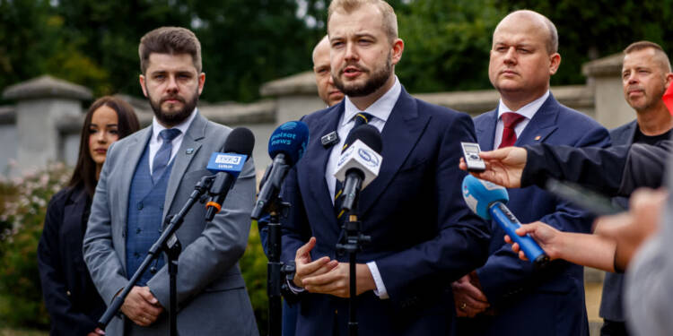 „Polska nie może być poniżana”. PiS o lwowskich planach upamiętnienia UPA 1 EAttachments96295119665a5645b0384c87cdb7d213a61860e xl