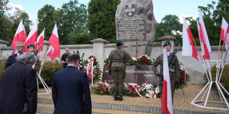 "Będzie początkiem pojednania polsko-ukraińskiego". Powstaje "Symboliczna Mogiła Wołyńska" 1 EAttachments9631215f037631dc5bb2808503bce35c688999e xl