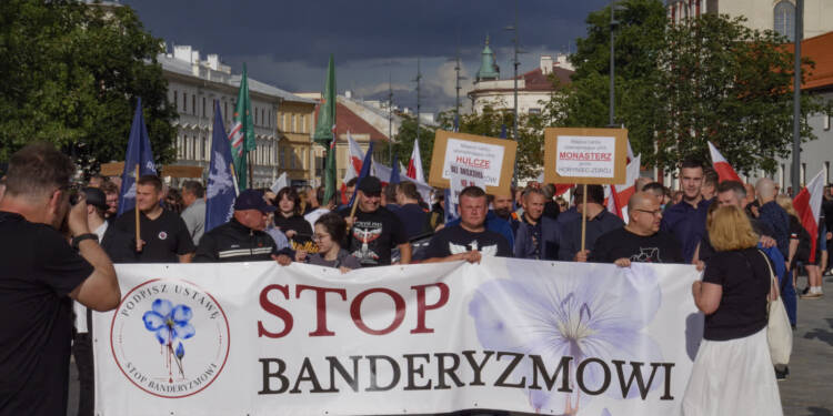 Marsz Pamięci Ofiar Rzezi Wołyńskiej przeszedł przez Lublin 1 EAttachments9631738cd955491eaf3070493550edeab57f714 xl