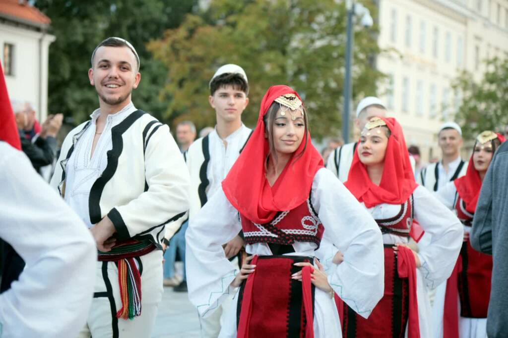 Folklorystyczna parada w centrum Lublina 1 EAttachments9631878ce297578f46a6fc02ab4b33bd1a56bd7 xl