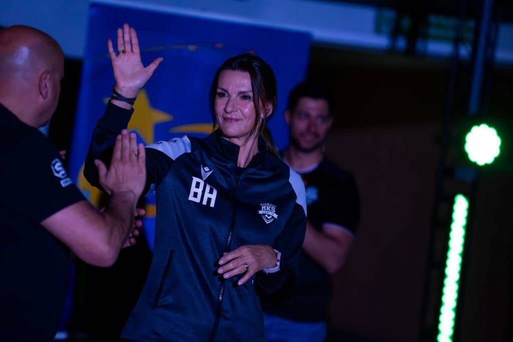 Legenda klubu zostaje. Beata Aleksandrowicz nadal w sztabie PGE MKS-u 1 EAttachments96330616bfc06be7eee04694cf84089a80b3540 xl
