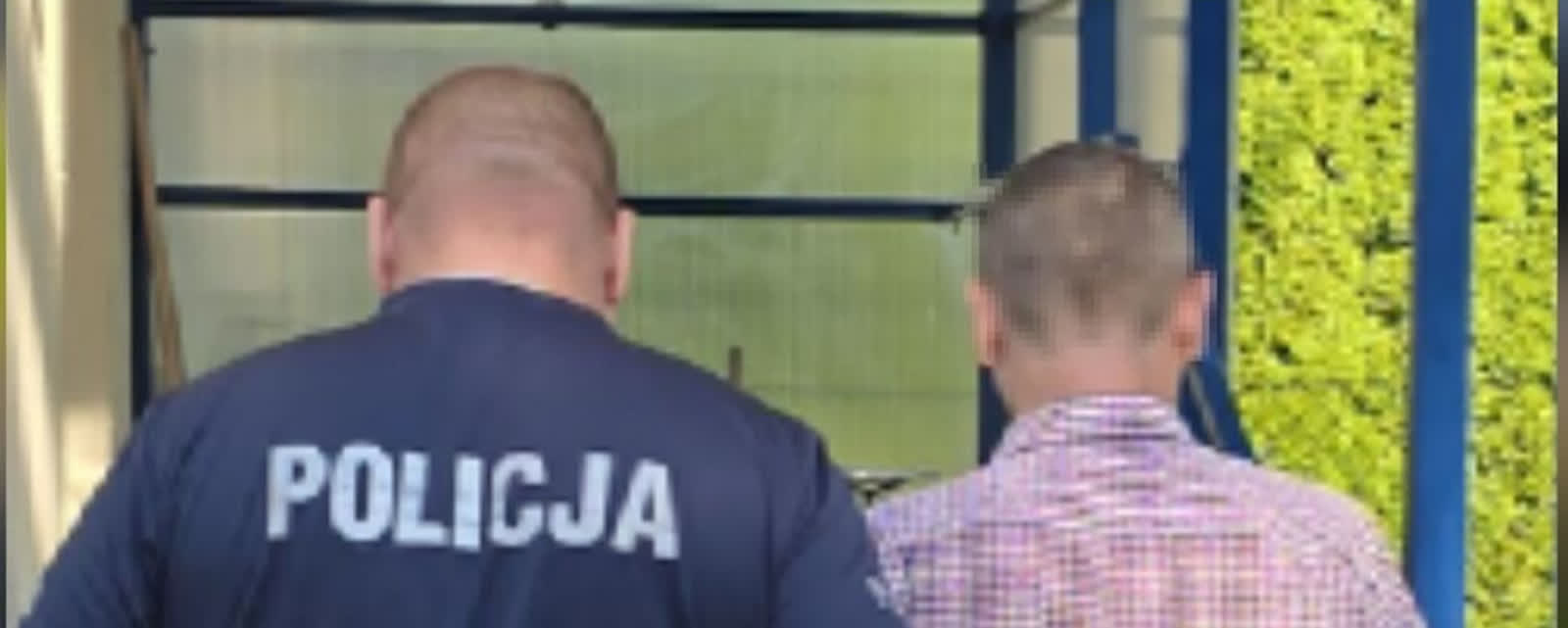 Z promilem na dozorze. Na podwójnym gazie próbował odjechać z komisariatu 2 355-294134.jpg