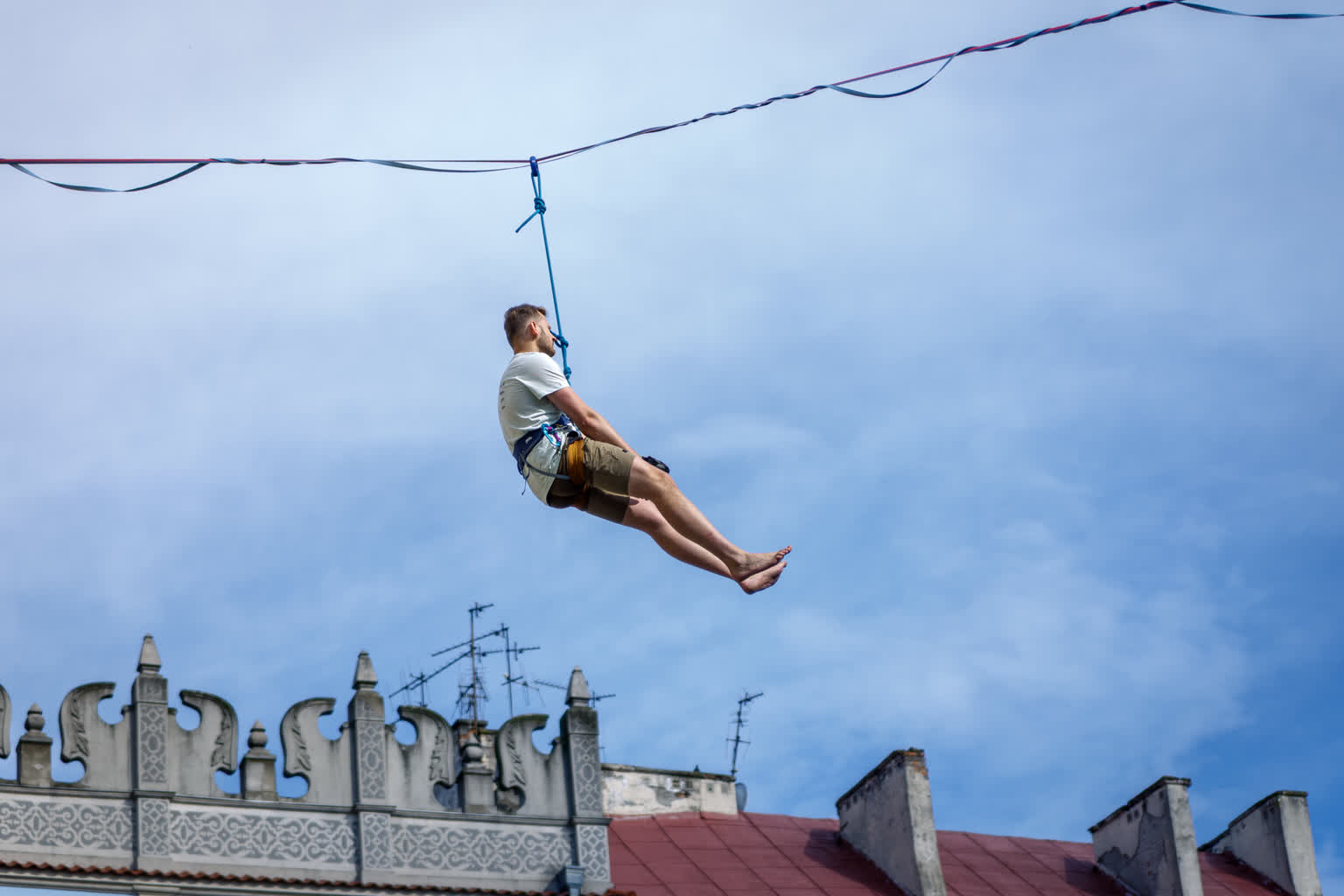 Zapierające dech akrobacje nad Lublinem. Trwa święto highline i sztuki cyrkowej 2 Carnaval-Sztukmistrzów-23.07.2026-Michalew-1.jpg