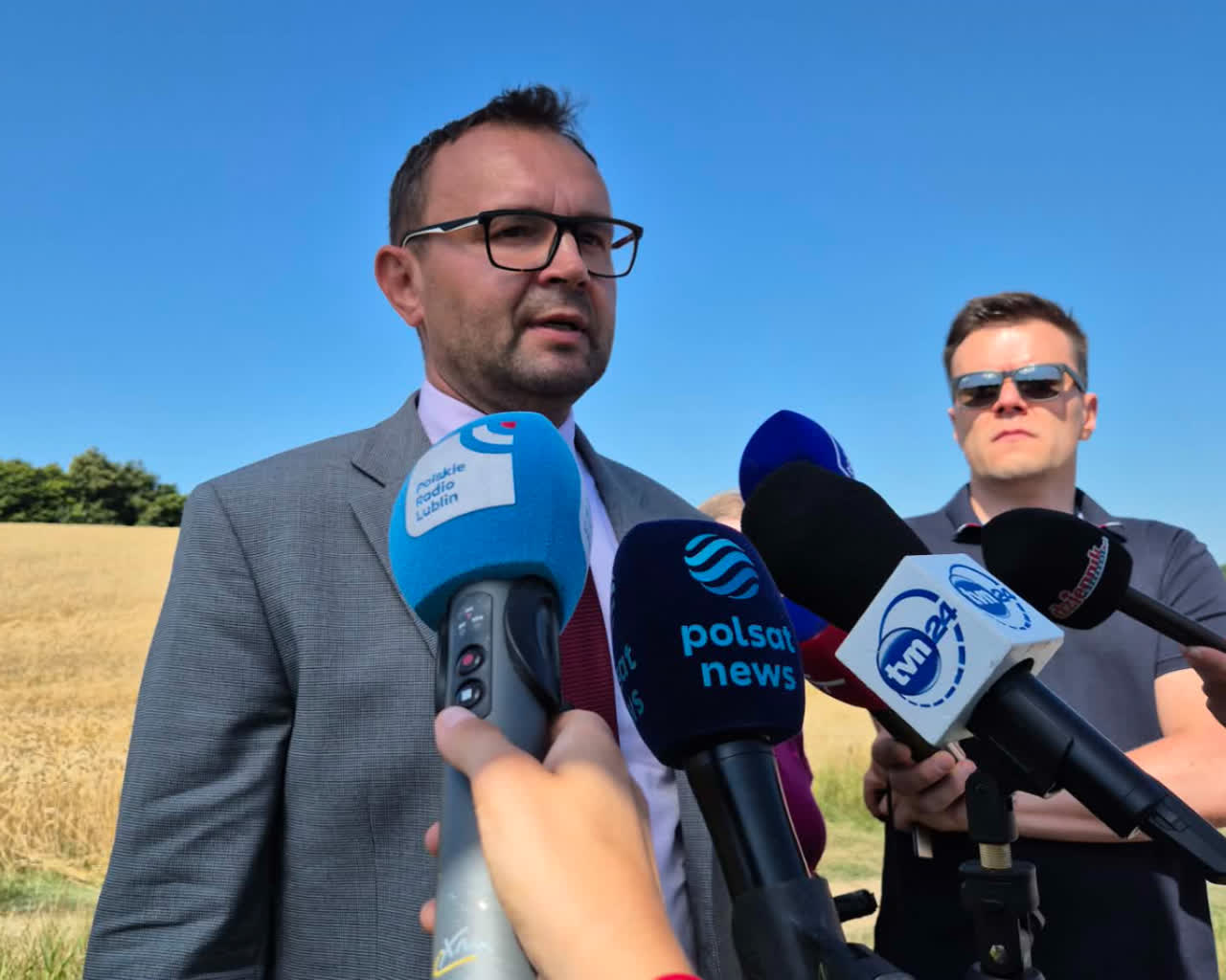 „Nie wiedziałam, co się dzieje”. Potężny huk obudził mieszkańców Tarnawy-Kolonii [ZDJĘCIA]