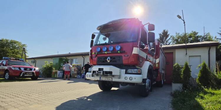 Butelki i puszki zamienią na busa. OSP Sławacinek Stary z wyjątkową akcją 1 EAttachments9665137401025480654294d5882b921281e7686 xl