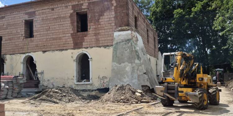 "Będzie wyglądał przepięknie". Krasnobrodzkie sanatorium odzyska dawny blask 1 EAttachments96655417f531ad74f9ebeca66511eb3e93ba4ee 1 xl