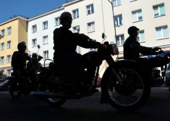 Kultowe "Wueski" na ulicach Świdnikach 2 2022-09-03T11:46:52:63 , Fot. Piotr Michalski 2022.09.03. SWIDNIK . XIV ZLOT MOTOCYKLI WSK I INNYCH . POZEGNANIE LATA .
FOT. PIOTR MICHALSKI