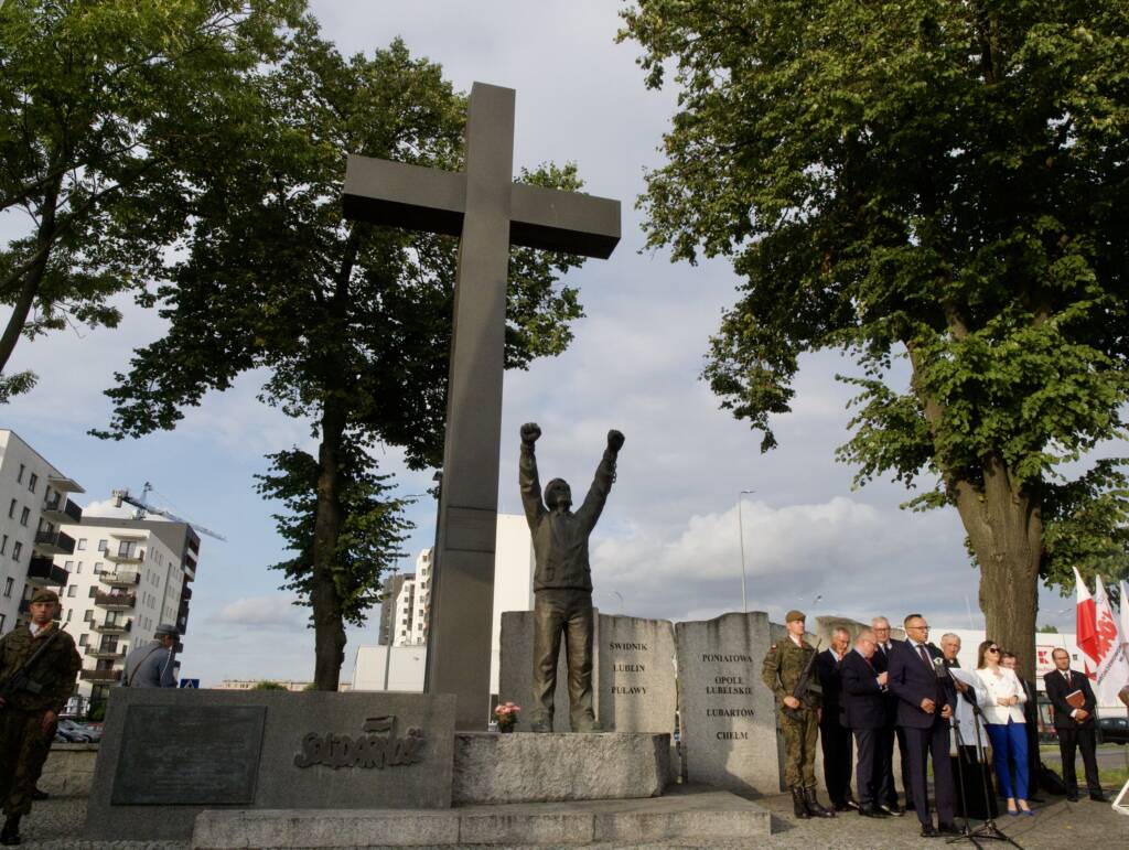 "Jedność Polaków może dokonywać rzeczy niewiarygodnych". Obchody Dnia Solidarności i Wolności 1 EAttachments73466345400e5c19404bd8bd87dddc7543204a0