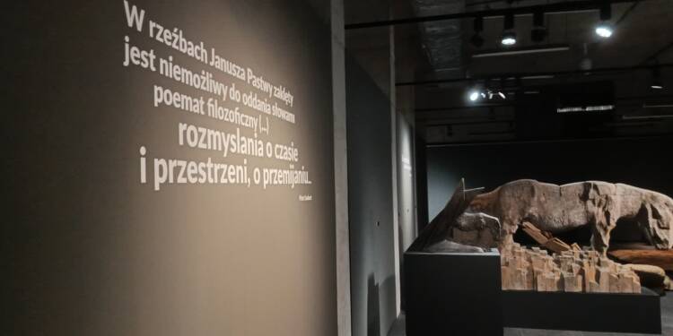 Między gliną a wyobraźnią. Spotkanie z Antonim Januszem Pastwą 1 EAttachments9500665332bffb1026a39eef381076c3c9b19ed xl