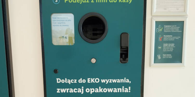 Lubelszczyzna w czołówce kraju. Mieszkańcy chętnie korzystają z butelkomatów 1 EAttachments96710084b810e5e28d6d9c4a4f9e4e958525d96 xl