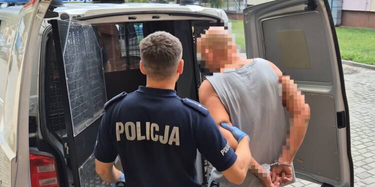 Wydała go głośna muzyka. Teraz "wypocznie" w celi 1 EAttachments96736320bf070d0e79b0530729a9ba856d3ba11 xl