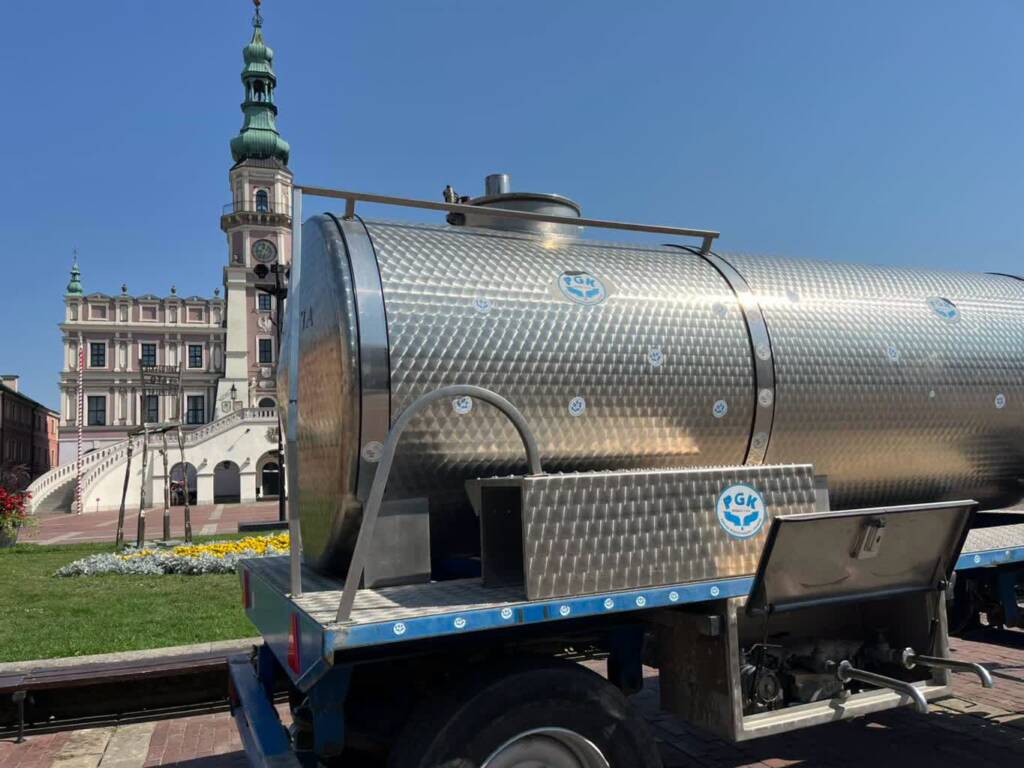 Upały w regionie. Kurtyny wodne i darmowa woda dla mieszkańców 1 EAttachments967452219c55cdf946a863f7dc6f82e792e4a42 xl