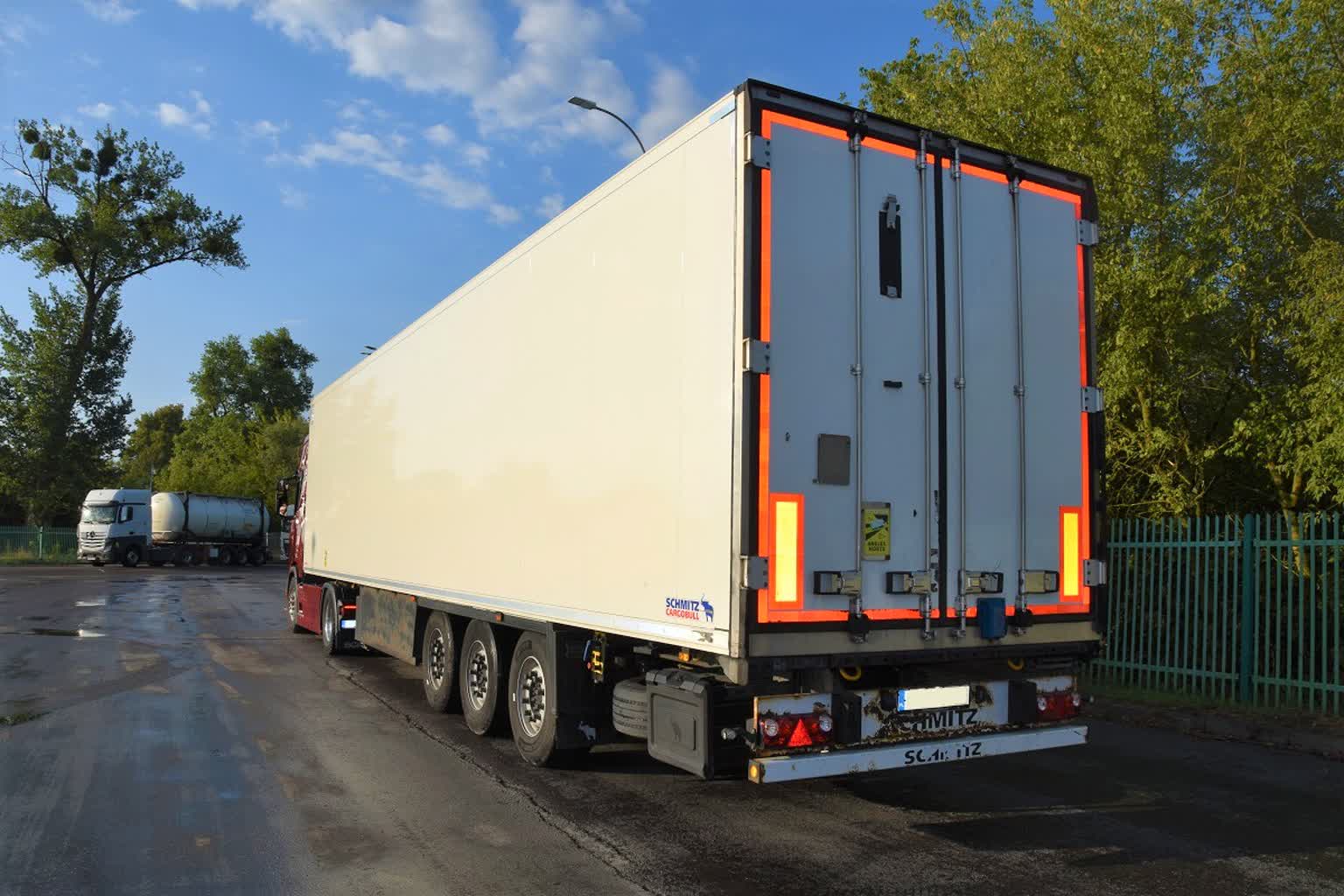 Jechał ciężarówką z poszukiwaną naczepą. Pogranicznicy przerwali jego podróż