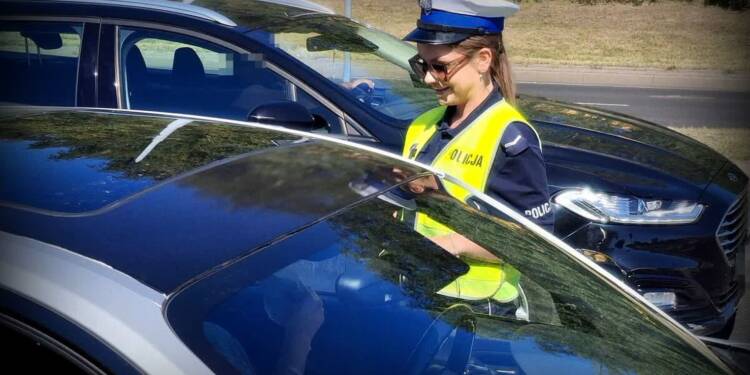 Świąteczny ruch na drogach. Więcej aut i patroli 1 EAttachments9692668ef191d2094576191c755609c8fd4a640 xl