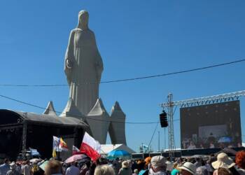 Największa figura Maryi w Europie poświęcona. Ma ponad 55 metrów i stoi w Polsce 3 EAttachments9693824926fbe1b4587c96abf700c8ad569fdbf xl