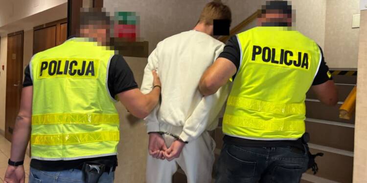 Oszukali 75-latkę metodą „na policjanta i prokuratora”. Trzech zatrzymanych 1 EAttachments9697271948f61dd56f2996460614c55cc3e0c36 xl