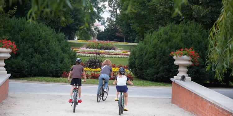 Park Miejski w Zamościu ma 100 lat. Jubileuszowa impreza już dziś 1 EAttachments97044702fefbb1fb67b80cf428f790714c804ca xl