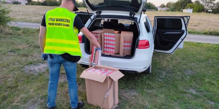 Wpadł podczas kontroli drogowej. Przewoził nielegalne papierosy 1 EAttachments97151576722a199d603125ca9bff9270277fe66 xl