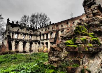 „Bardzo poważnie podchodzimy do tej inwestycji”. Zamek w Krupem zostanie zrewitalizowany 2 OLYMPUS DIGITAL CAMERA