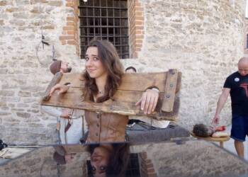 Rycerze, dawne stroje i muzyka. Drugi dzień Weekendu z Archeologią w Lublinie 8 OLYMPUS DIGITAL CAMERA
