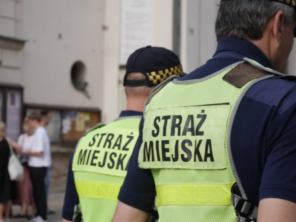 Nowe uprawnienia strażników miejskich. Czy będzie bezpieczniej? 2 EAttachments958684751851876faac131c119c1975ac6265a3 xl