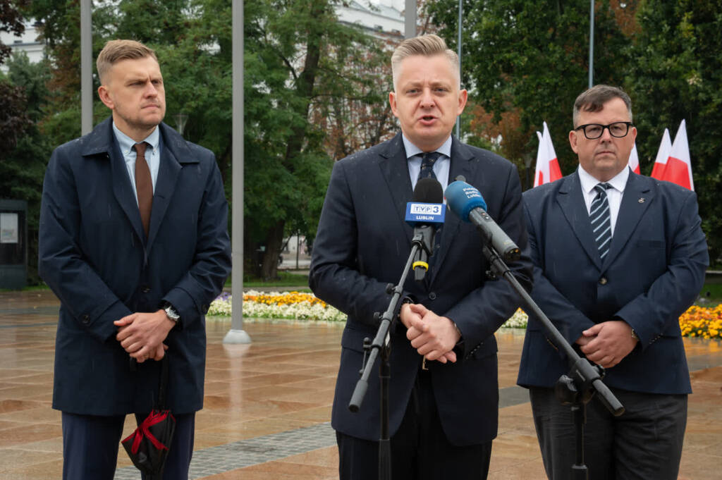 Jakub Stefaniak z KPRM: nie będzie powtórki z 1939 roku 2 EAttachments9753875ff62ddca2b88e699484c2634f8e14732 xl