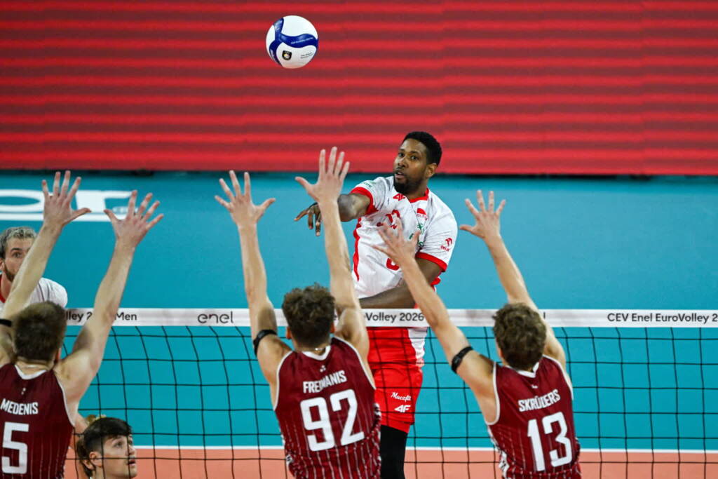 Polska pewnie pokonała Łotwę. Trzech siatkarzy Bogdanki LUK Lublin na boisku 1 EAttachments9759284dffb141bfa8565f4b95926b8b4fb79a0 xl