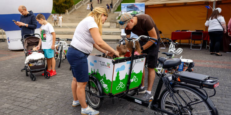 Piknik transportowy na Placu Zamkowym 1 EAttachments9760301e4c747b5bd5a3440a2acac1b946c3aa1 xl