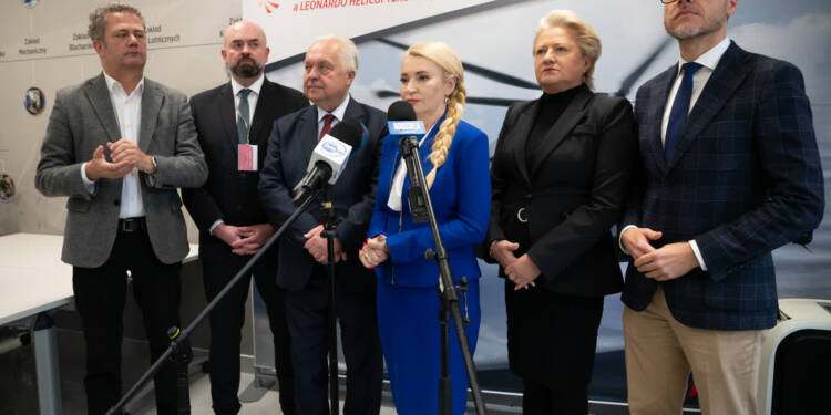 Lubelscy posłowie deklarują wsparcie dla PZL Świdnik. W tle przetarg na śmigłowce szkolno-bojowe 1 EAttachments9762128d59ac8d724a961d321301a9bcb085e45 xl