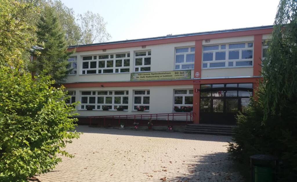 VIII LO ma sto lat. Rozpoczęły się uroczyste obchody jubileuszu 2 EAttachments9770192fcb5a235eeeeb234fab5048e7b8a925d xl