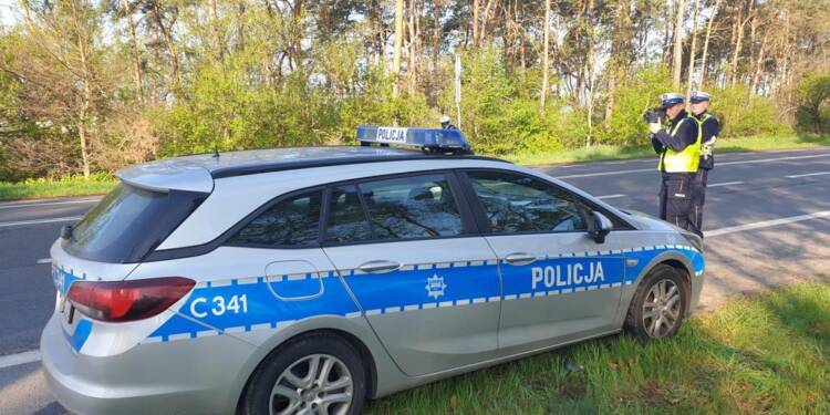 Potrącił policjanta i uciekł. Trwają poszukiwania sprawcy 1 EAttachments5760925c00292a1860270f0421feb6da9baff05