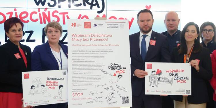 „Dzieciństwo bez przemocy". Traumatyczne przeżycia niszczą psychikę 1 EAttachments97922831a10953ccf1374e08441130b90b9c91d xl